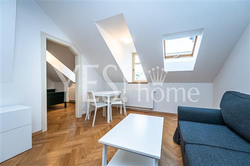 Pronájem luxusního, zařízeného bytu 2+kk, 39 m2, Kozí, Praha 1 - Staré Město