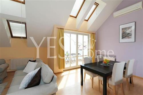 Pronájem luxusního zařízeného bytu 3+1 s terasou, 116 m2, Belgická, Praha 2 - Vinohrady