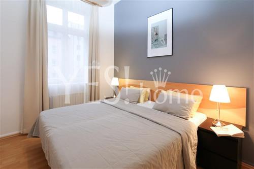 Bedroom_1.jpg