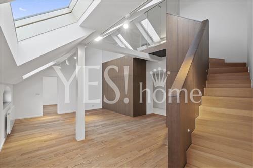 Luxusní, podkrovní, mezonetový byt 3+1 s terasou k pronájmu, 137 m2, U akademie, Praha 7 -  Bubeneč