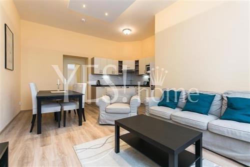 Pronájem zařízeného bytu 3+kk, 85 m2, Máchova, Praha 2 - Vinohrady