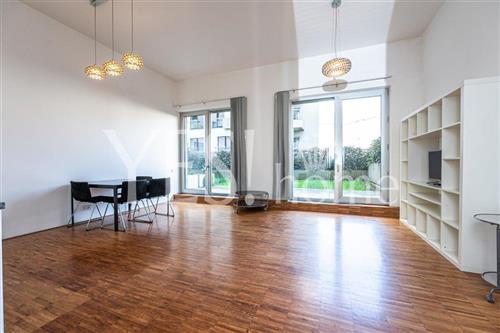 Pronájem zařízeného bytu 3+kk se dvěma terasami a dvěma zahradami,154 m2, Prokopova,Praha 3 - Žižkov