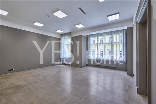 Pronájem luxusního, nezařízeného, kancelářského prostoru, 125 m2, Spálená, Praha 1 - Nové Město