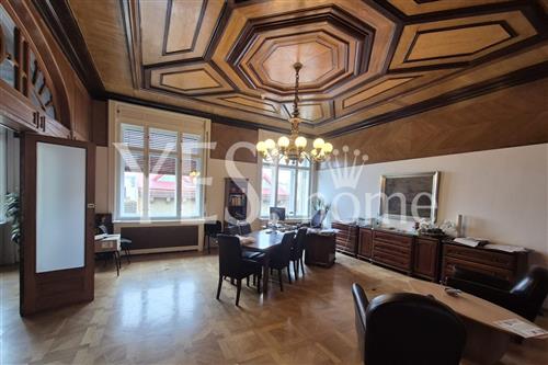 Pronájem nezařízeného, kancelářského prostoru, 268 m2, Spálená, Praha 1 - Nové Město