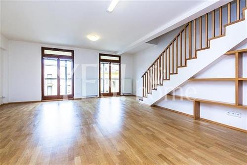 Pronájem dvoupatrové kanceláře s terasou, 147 m2, Štefánikova, Praha 5 - Smíchov