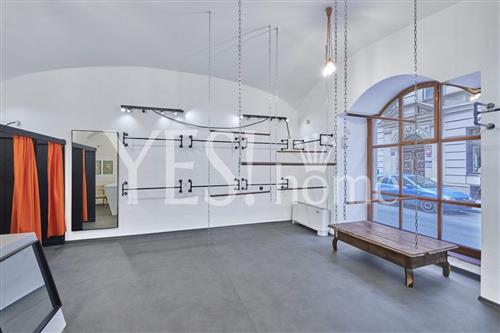 Pronájem nezařízeného obchodního prostoru, 33 m², Soukenická, Praha - Nové Město