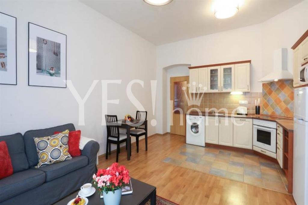living and dining area_9.jpg