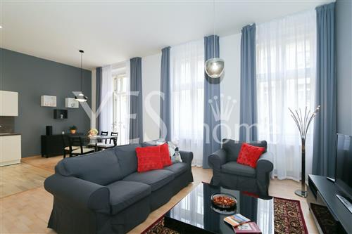 Pronájem luxusního, zařízeného bytu 3+1 se dvěma balkony, 100 m2, Belgická, Praha 2 - Vinohrady