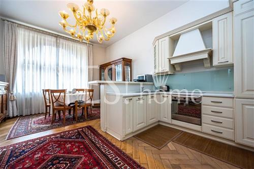 Pronájem luxusního, zařízeného bytu 3+kk, 69 m2, Truhlářská, Praha 1 - Nové Město