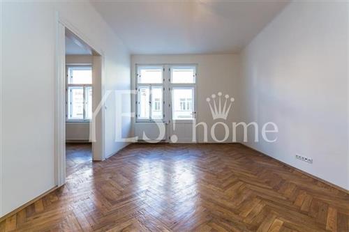 Pronájem luxusního, nezařízeného bytu 3+kk s balkonem, 79 m2, Mánesova, Praha 2 - Vinohrady