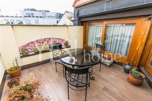 Pronájem luxusního mezonetového bytu 4+kk s terasou, 136 m2, Truhlářská, Praha 1 - Nové Město