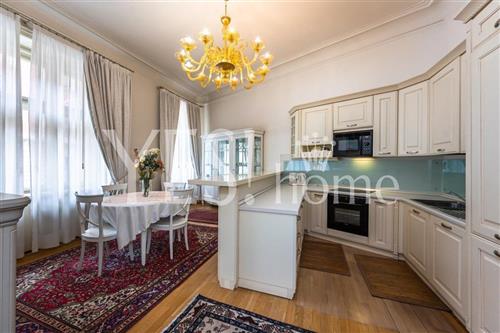 Pronájem luxusního bytu 4+kk, 107 m2, Truhlářská, Praha 1 - Nové Město