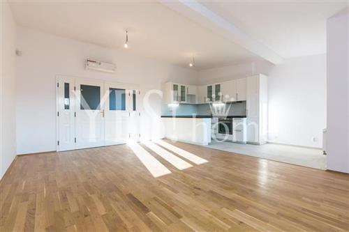 Pronájem luxusního, půdního, mezonetového, nezařízeného bytu 4+kk, 175 m2, Mánesova, Praha 2 - Vinoh