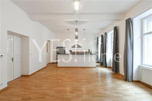 Pronájem mezonetového, nezařízeného bytu 3+kk s balkonem, 120 m2, Mánesova, Praha 2 - Vinohrady