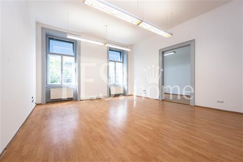 Pronájem kanceláře, 70 m2, Štefánikova, Praha 5 - Smíchov