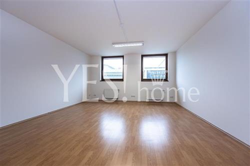 Pronájem kanceláře, 57 m2, Štefánikova, Praha 5 - Smíchov